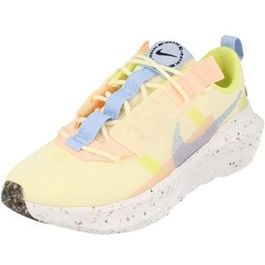 Nike shoes, size 6 only tried on!